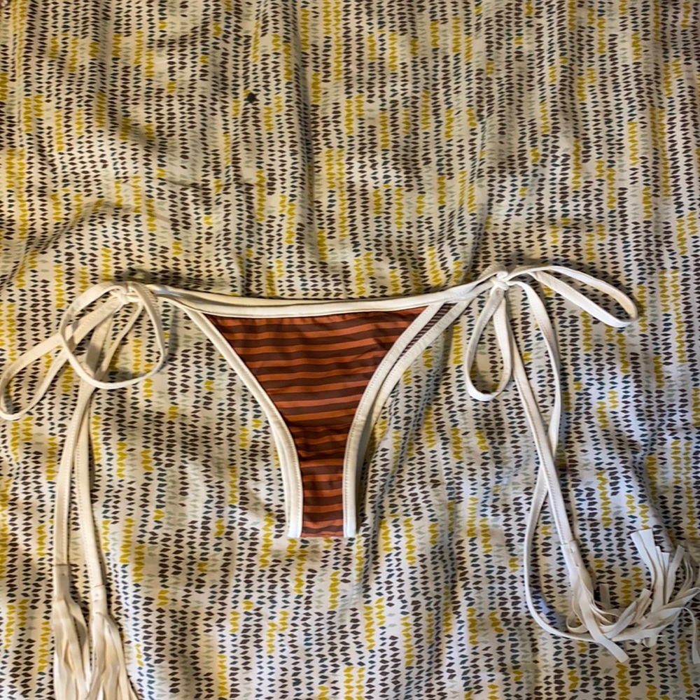 Acacia bikini bottoms!